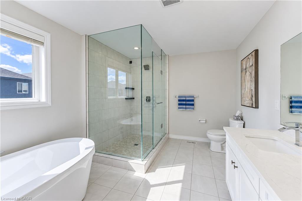365 Woolwich Street Property Photo 18