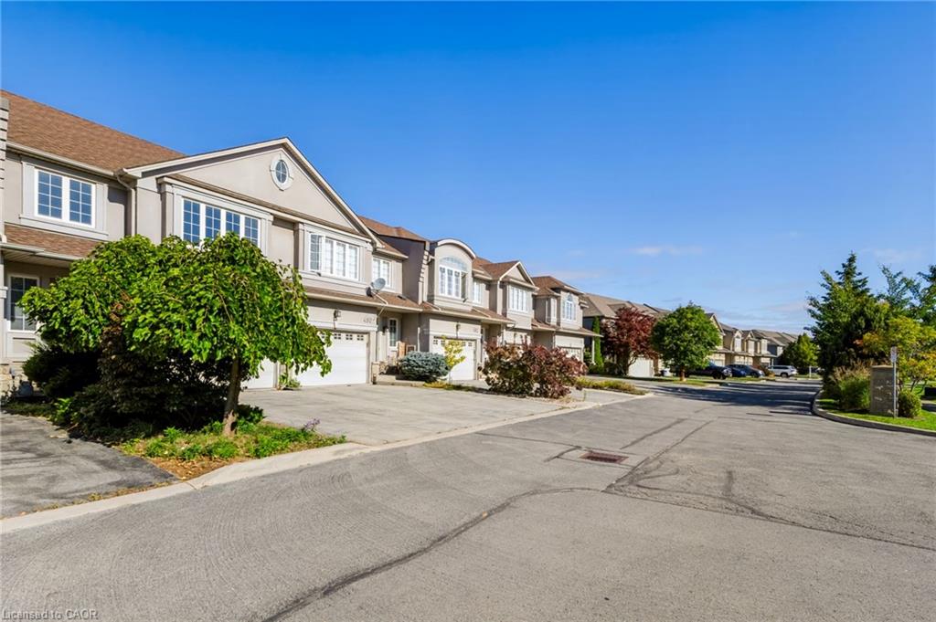 488 Stonehenge Drive Property Photo 1