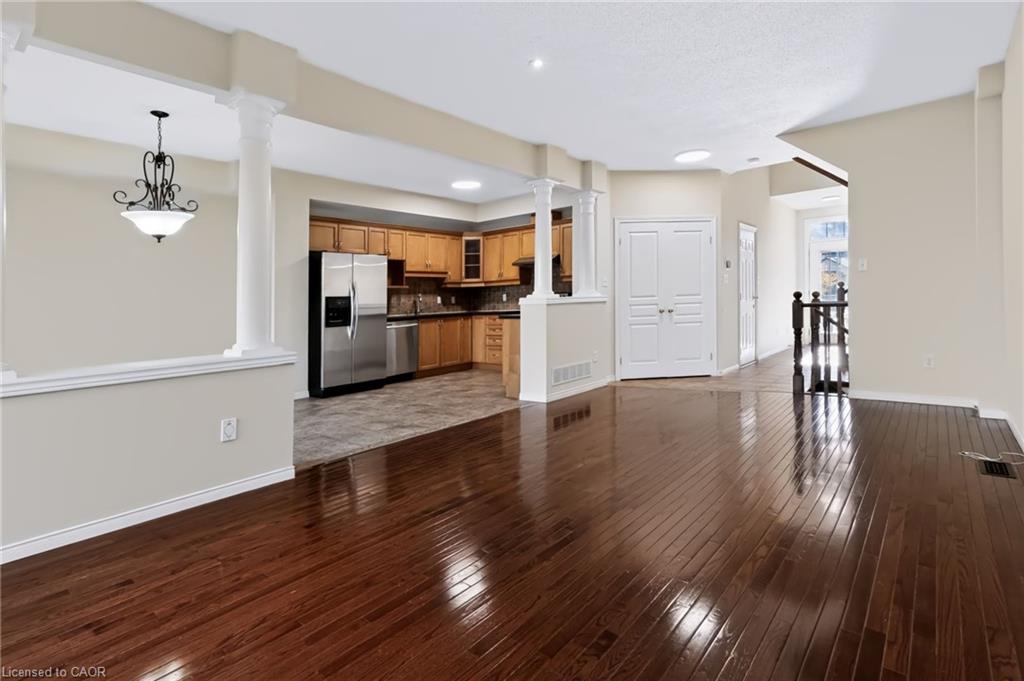 488 Stonehenge Drive Property Photo 11