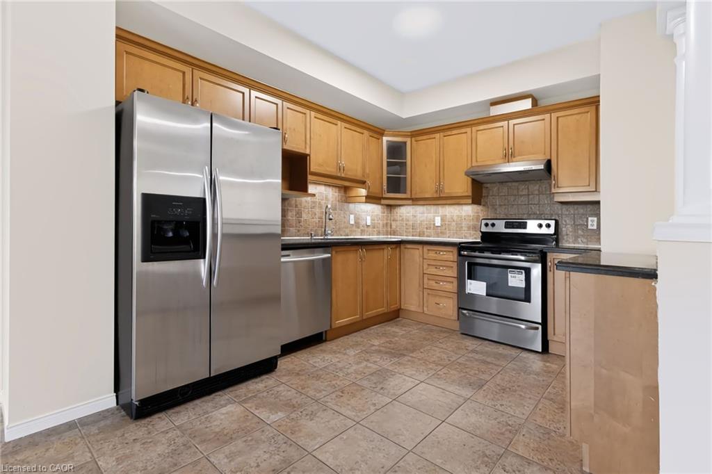 488 Stonehenge Drive Property Photo 14