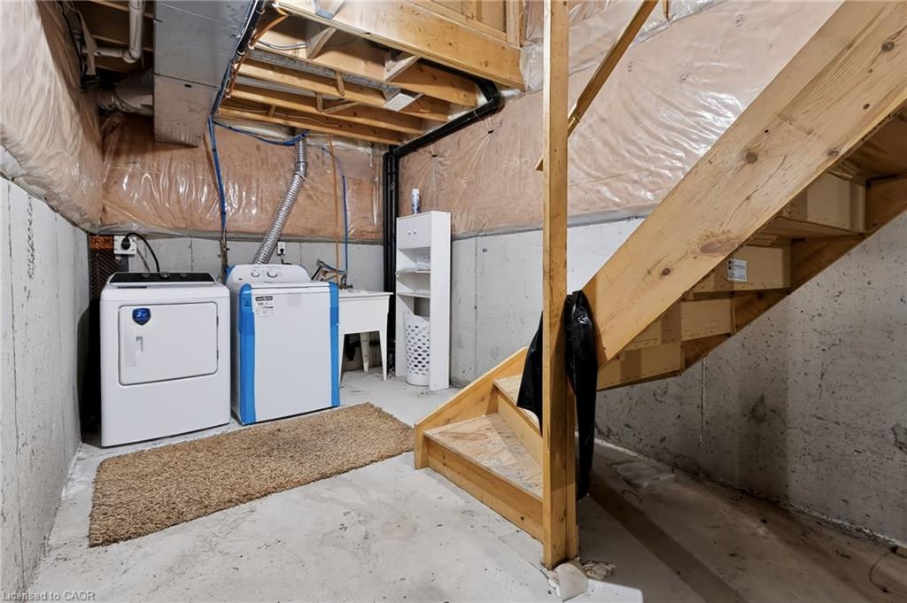 488 Stonehenge Drive Property Photo 30