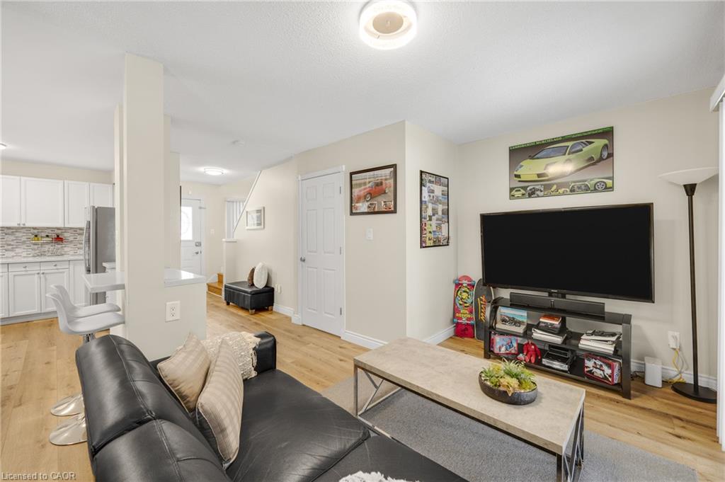 166 Martindale Crescent Property Photo 7