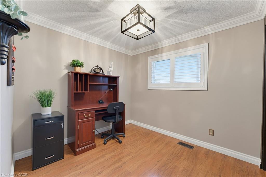 77 Yellow Birch Drive Property Photo 15