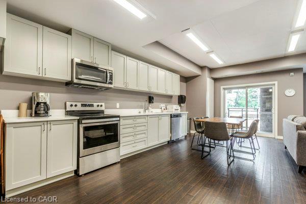 105-456 Lorne Avenue Property Photo 37
