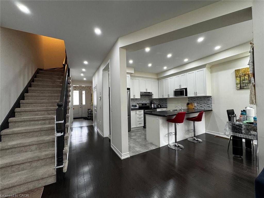 10 Talence Drive Property Photo 4