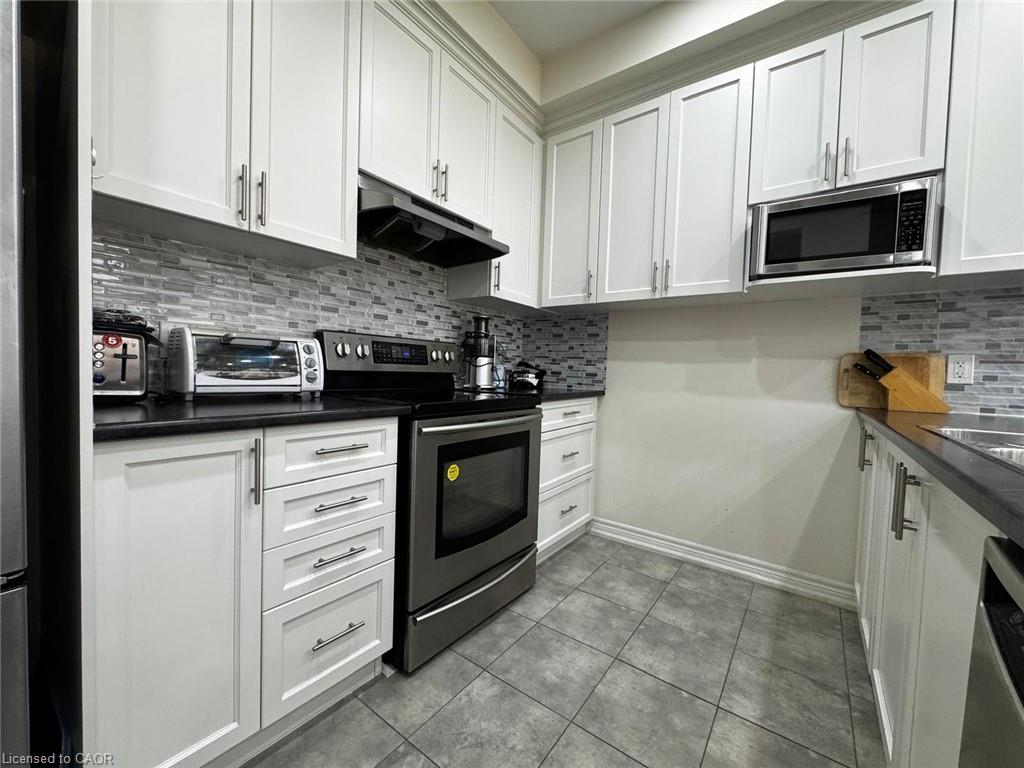 10 Talence Drive Property Photo 5