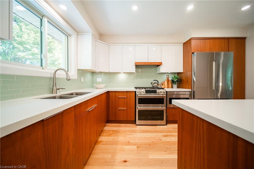 475 Willis Drive Property Photo 12