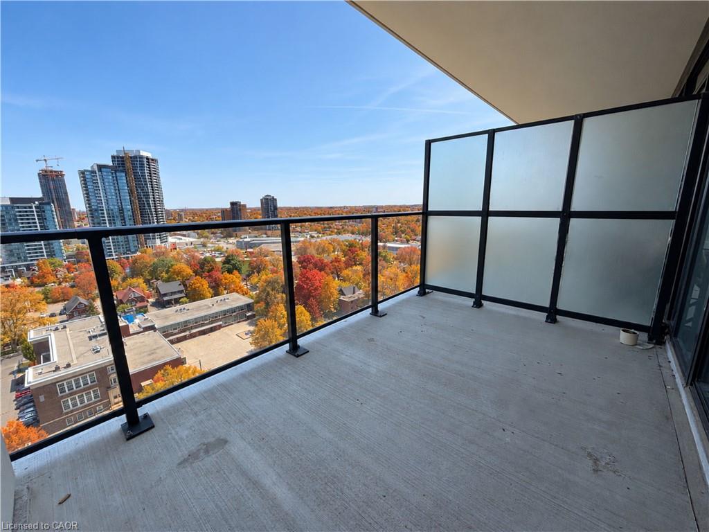 1508-741 King Street W Property Photo 9