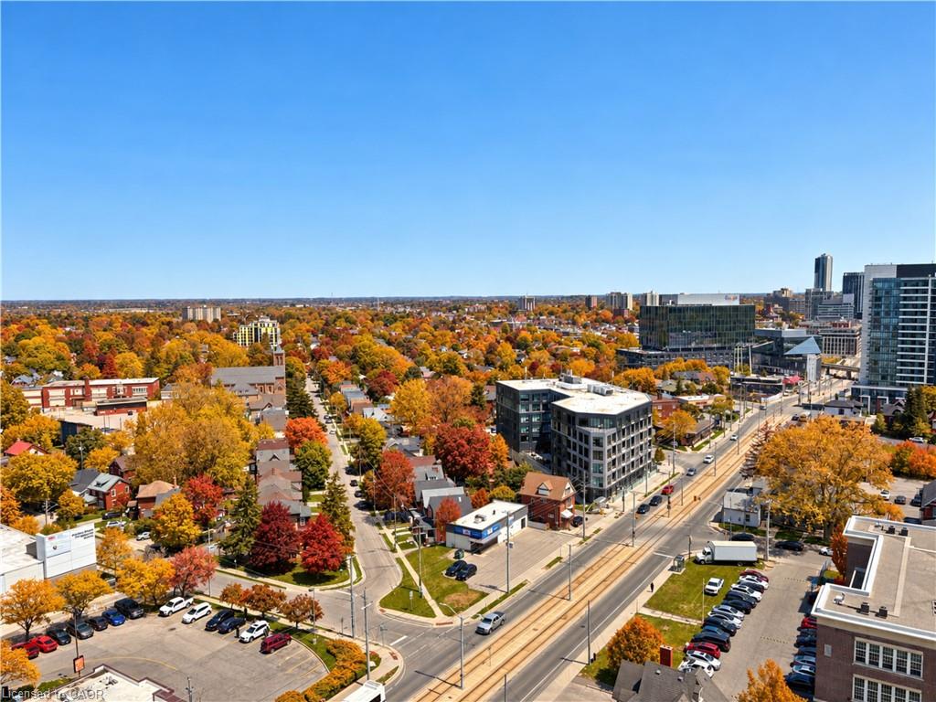 1508-741 King Street W Property Photo 10