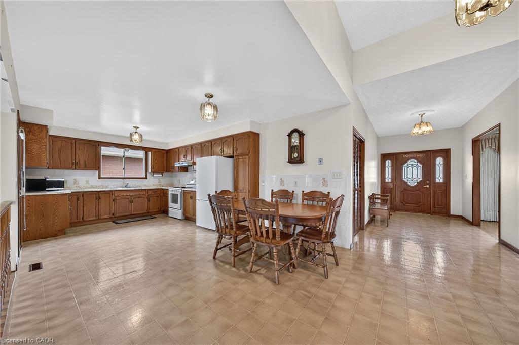 1163 Greenhill Avenue Property Photo 8