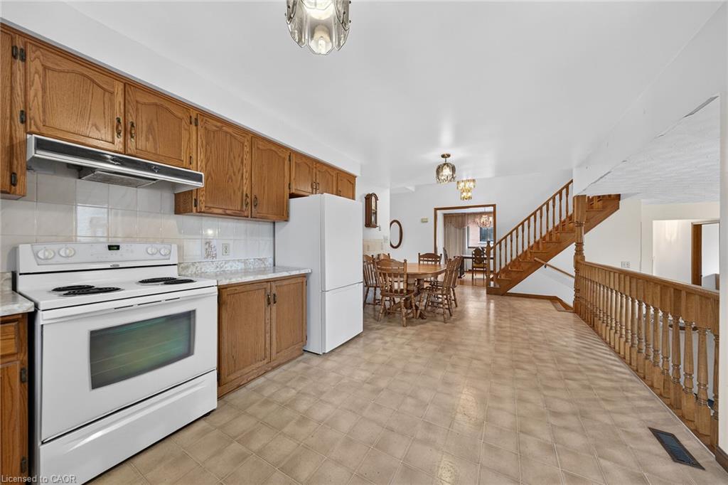 1163 Greenhill Avenue Property Photo 10