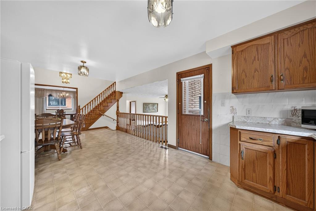 1163 Greenhill Avenue Property Photo 11