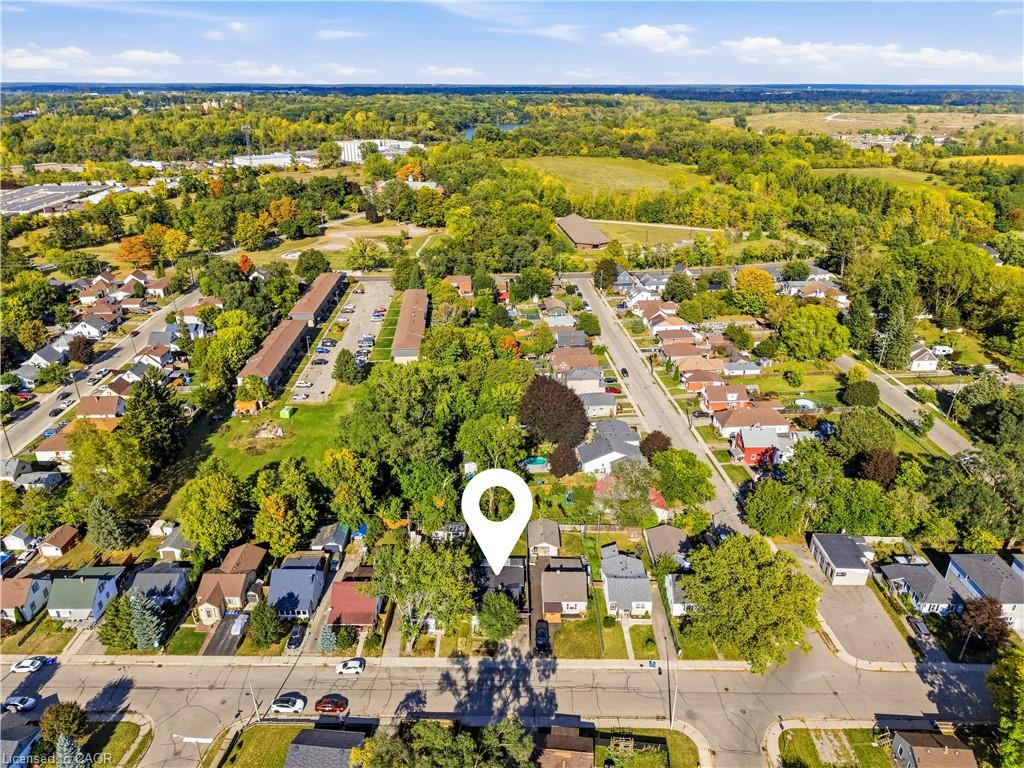42 Sanderson Street Property Photo 45