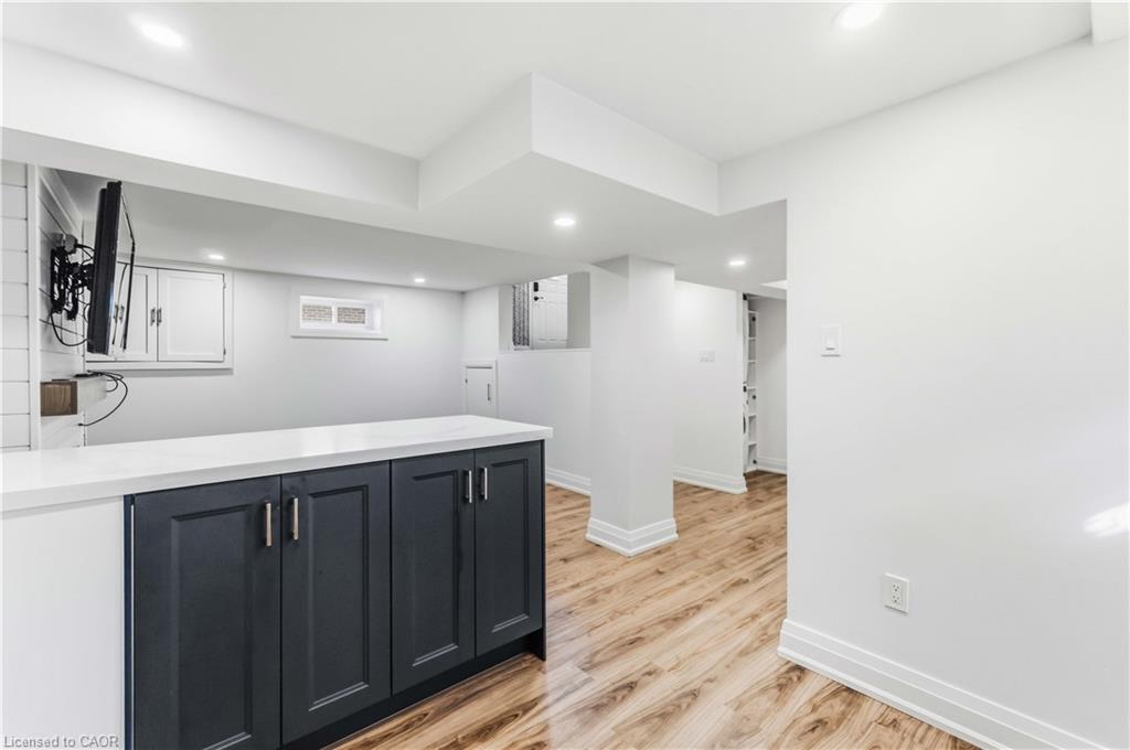 41 Sharon Avenue Property Photo 10