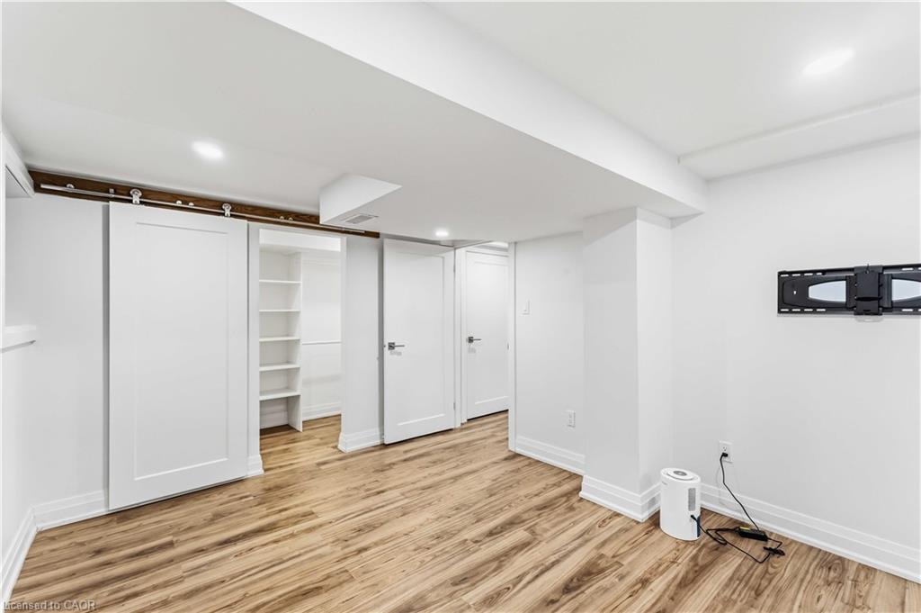 41 Sharon Avenue Property Photo 13