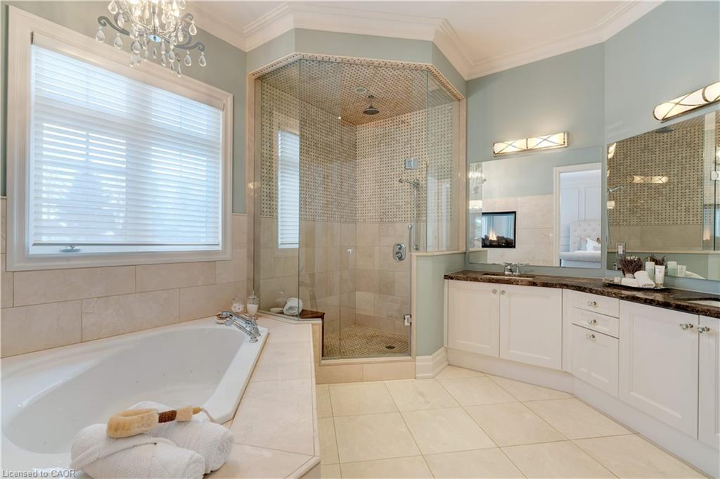 4 Holdroyd Court Property Photo 22