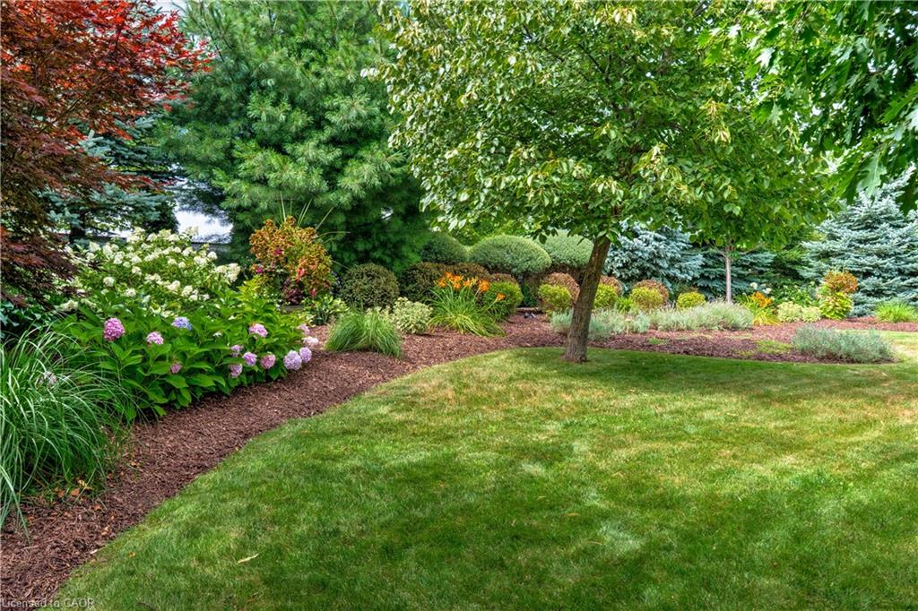 4 Holdroyd Court Property Photo 38