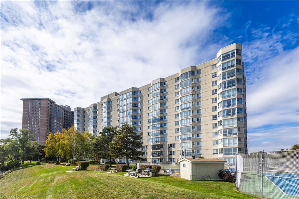103-5280 Lakeshore Road Property Photo 28