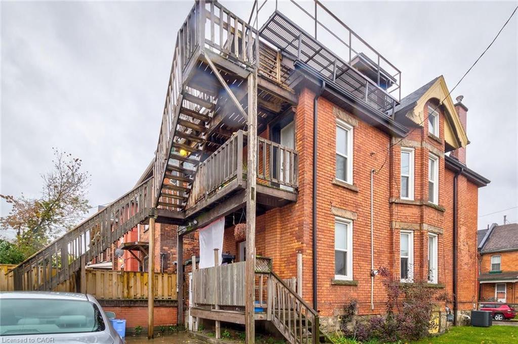 44 Ashley Street Property Photo 2