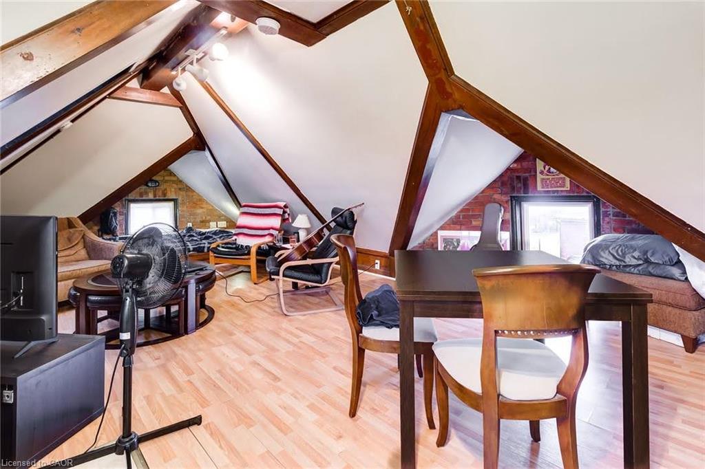 44 Ashley Street Property Photo 3