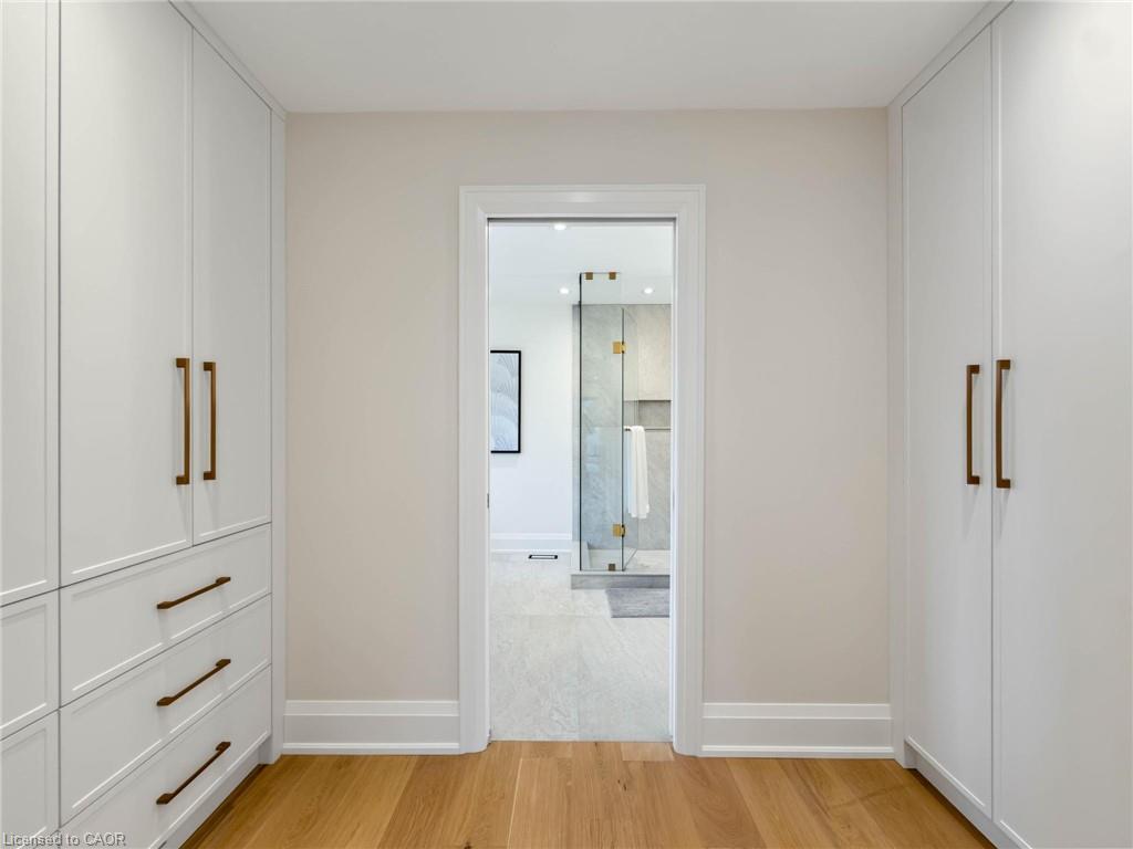 260 Kent Crescent Property Photo 26