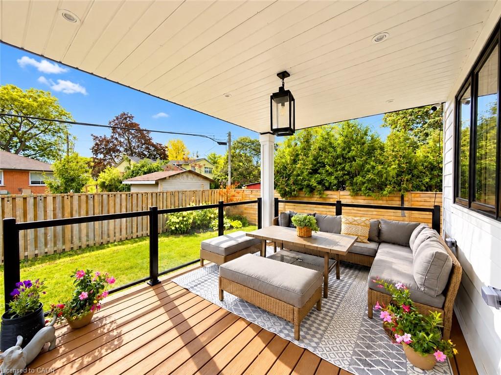 260 Kent Crescent Property Photo 44