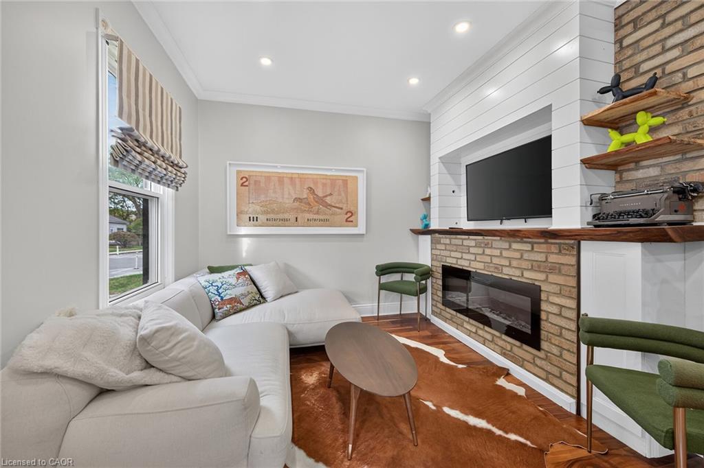 28 Baker Street Property Photo 3