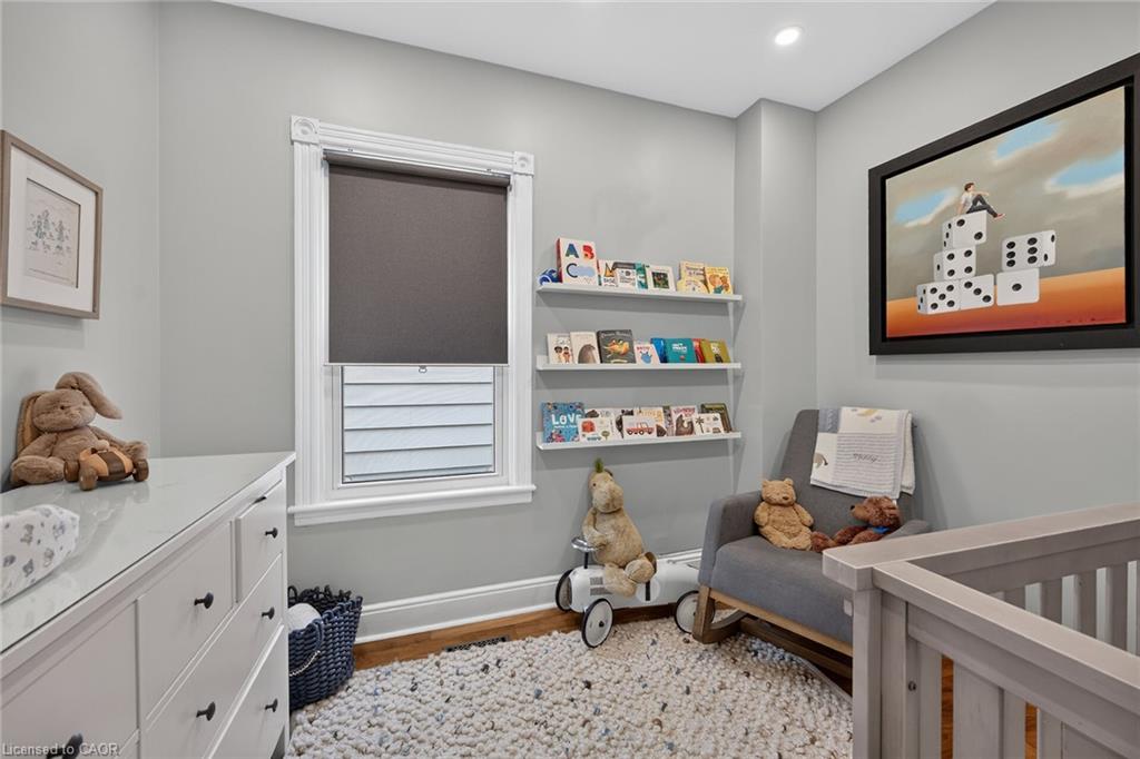 28 Baker Street Property Photo 9