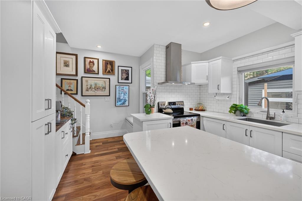 28 Baker Street Property Photo 14