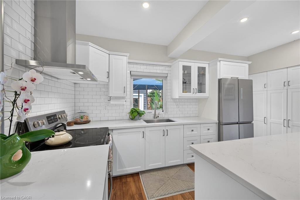 28 Baker Street Property Photo 16
