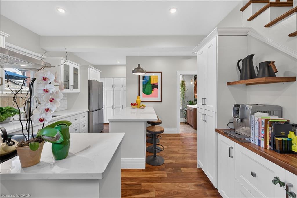 28 Baker Street Property Photo 20