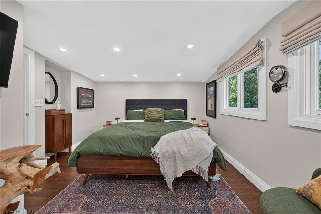 28 Baker Street Property Photo 26
