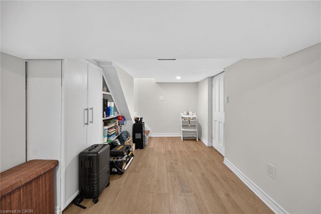28 Baker Street Property Photo 36
