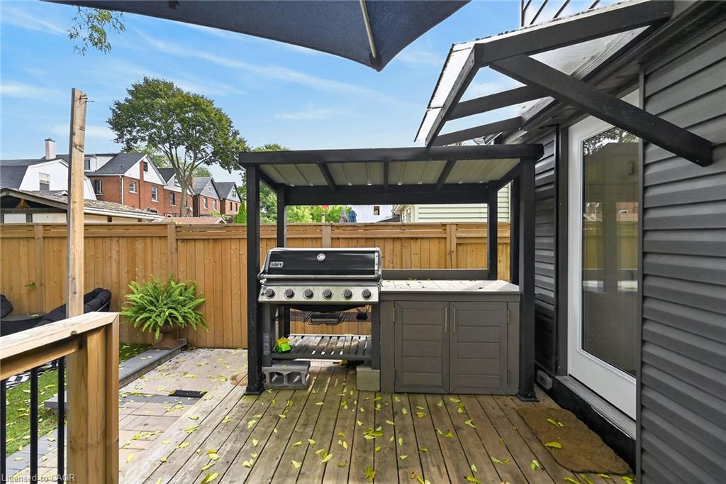 28 Baker Street Property Photo 38