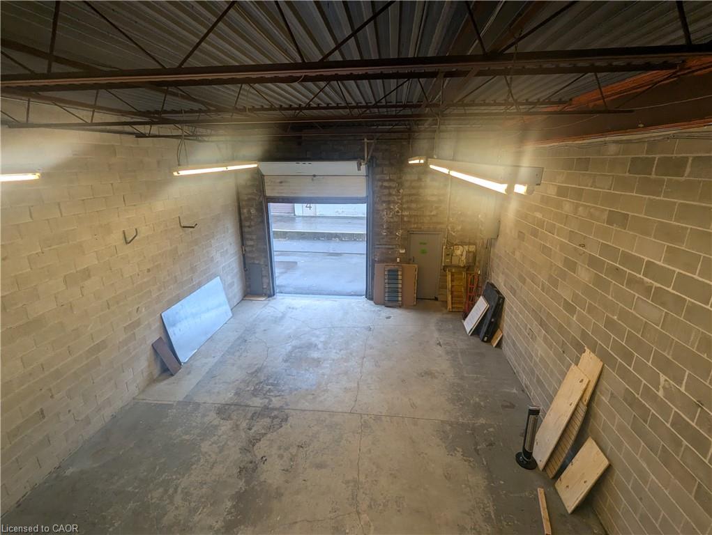 10-100 Lancing Drive Property Photo 3