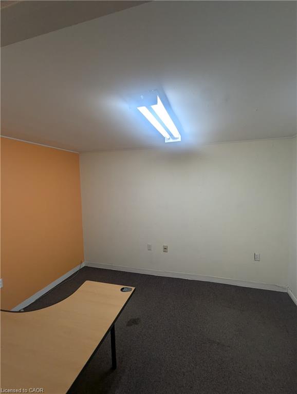 10-100 Lancing Drive Property Photo 4