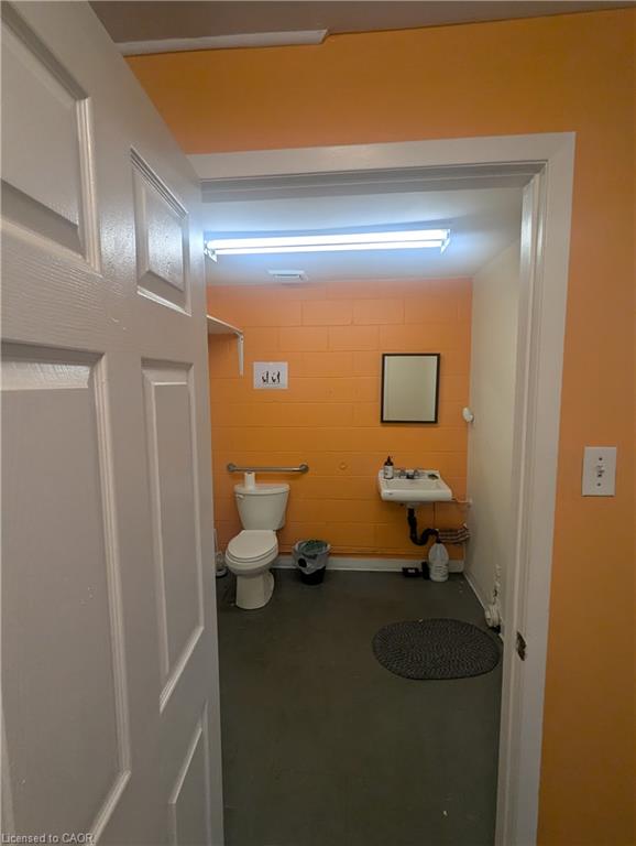 10-100 Lancing Drive Property Photo 9