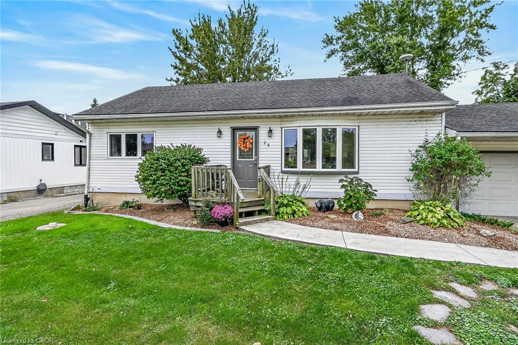 28 Nelles Street E Property Photo 5