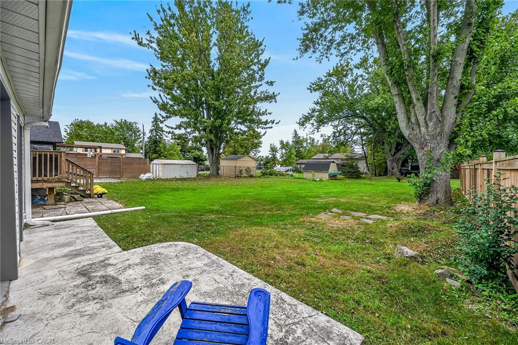 28 Nelles Street E Property Photo 44