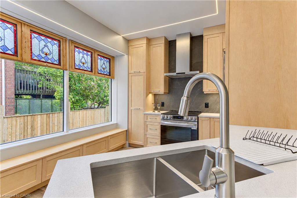 56 Mansion Street Property Photo 17
