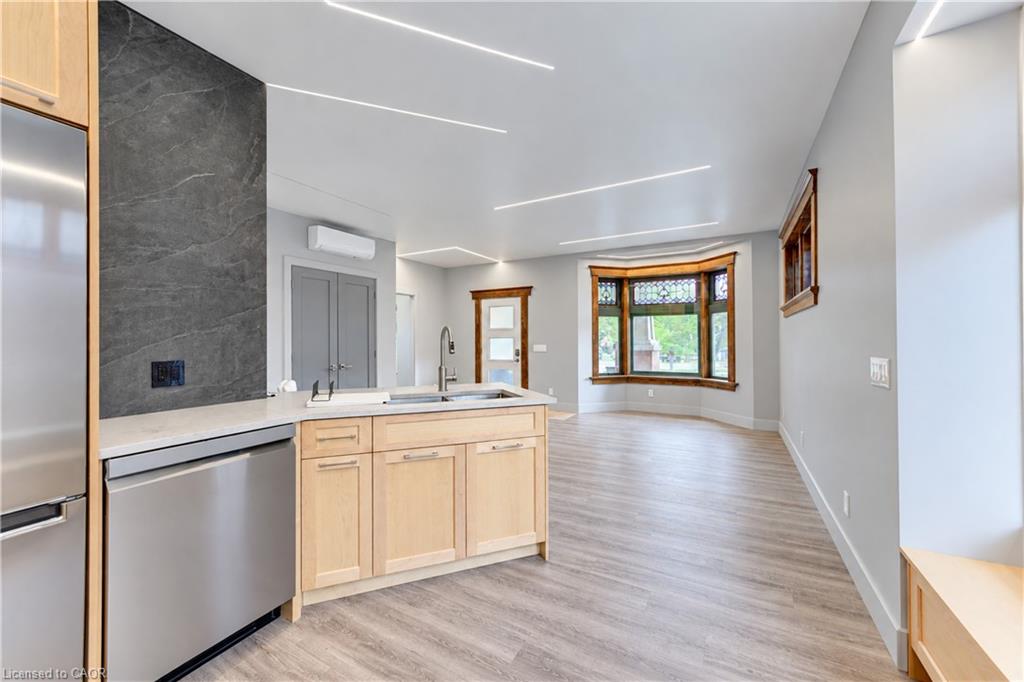 56 Mansion Street Property Photo 18
