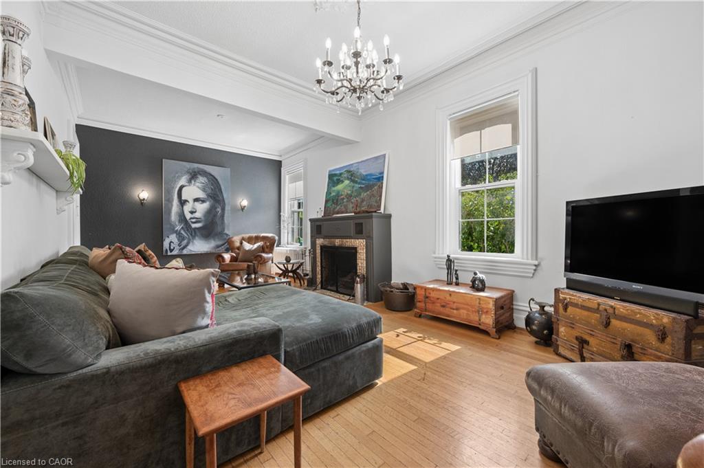 66 Park Hill Road E Property Photo 10