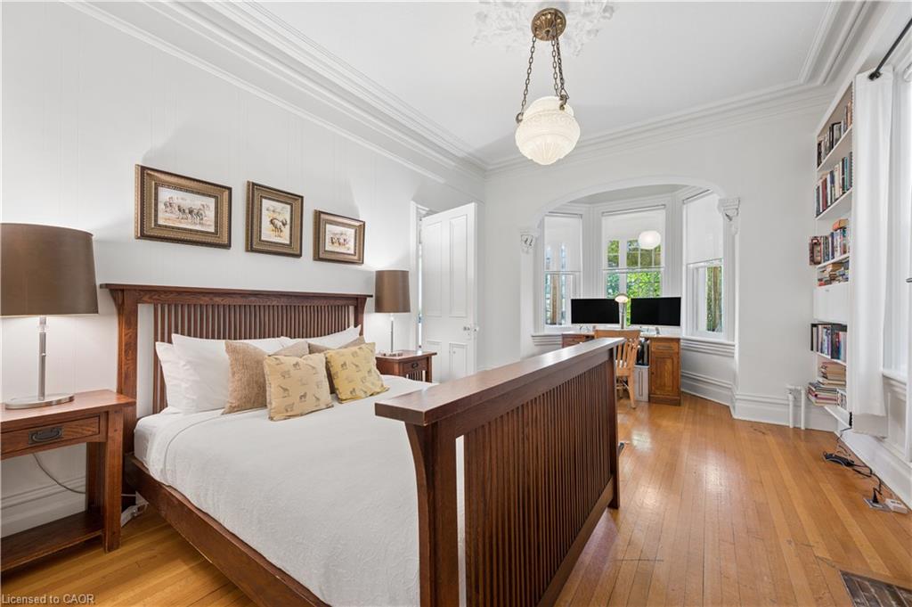 66 Park Hill Road E Property Photo 12