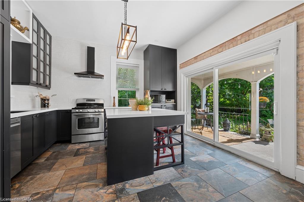 66 Park Hill Road E Property Photo 19