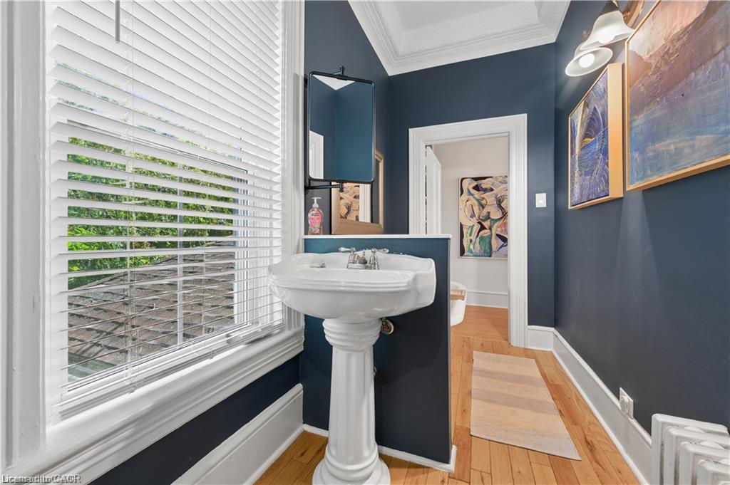 66 Park Hill Road E Property Photo 34