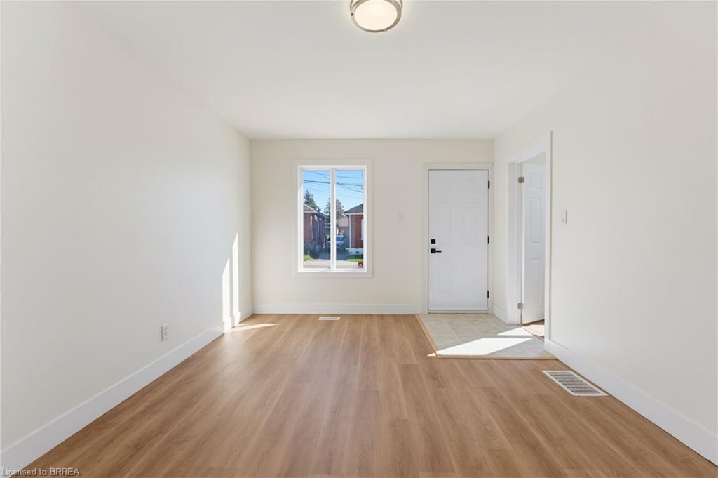 48 Maitland Street Property Photo 3