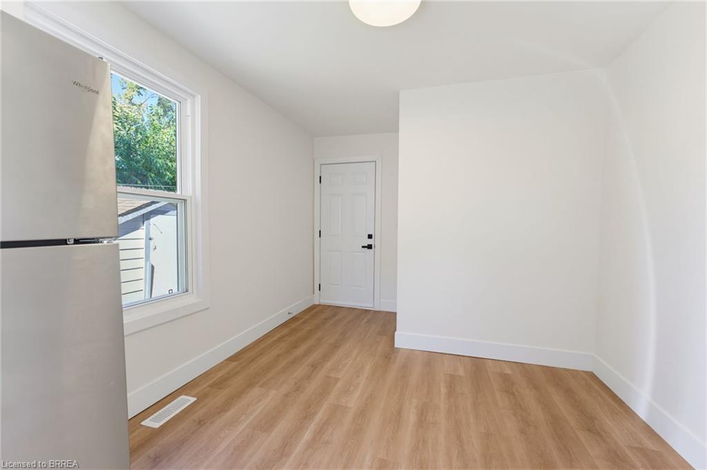 48 Maitland Street Property Photo 8