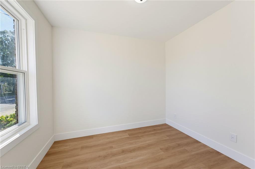 48 Maitland Street Property Photo 11