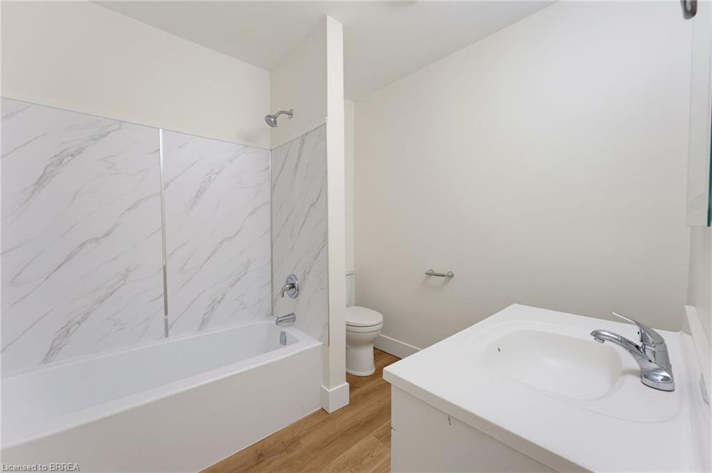 48 Maitland Street Property Photo 12
