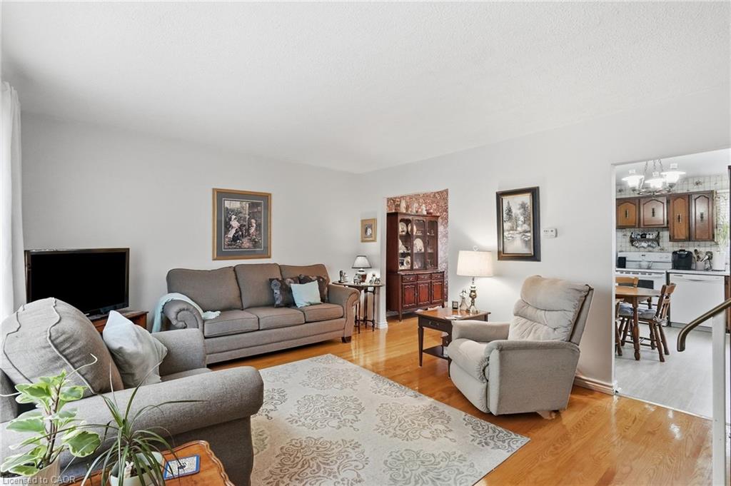 48 Raleigh Court Property Photo 6